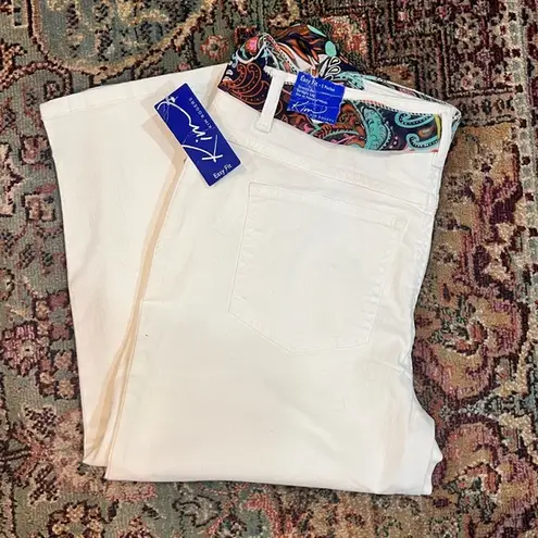 kim rogers NWT Kim Rodgers White Denim Capris with Boho Belt