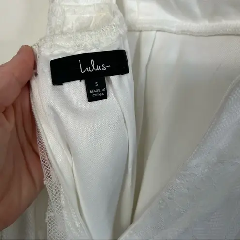 Lulu’s White Romantic Prose Lace Puffed Sleeve Midi Dress S