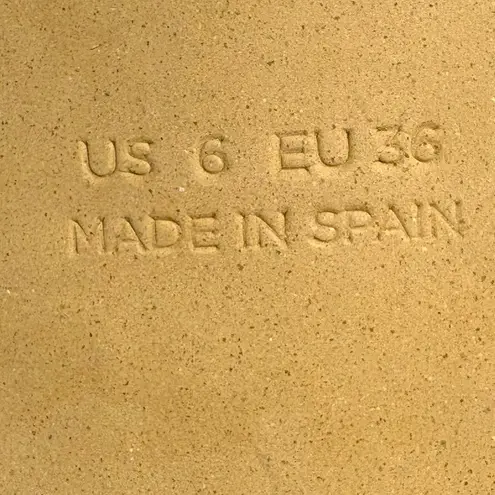 KLUB NICO Georgette Made in Spain Scalloped Flat ~Pewter Floral Sz EU 36 US 6 Tan