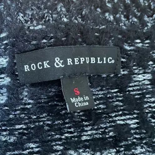 Rock & Republic  Metallic V-neck Eyelash Sweater black size small
