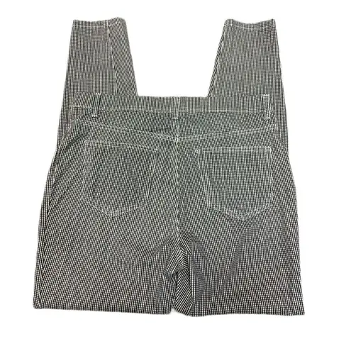 Time and Tru Stretch black and white pull