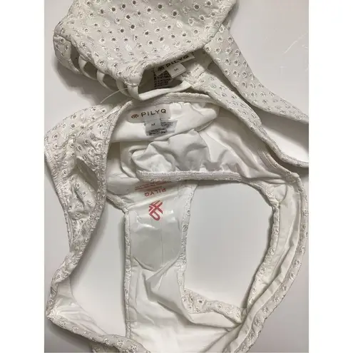 PilyQ New. white bikini set. Medium. Retails $149