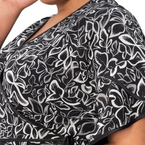 Leota NWT Women’s Faux Wrap Knit Knee Length Dress Black Floral Print Size 3X