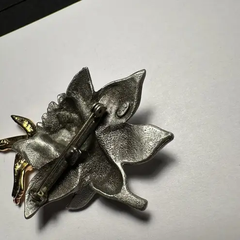 Hummingbird With Flower Signed JJ Brooch Pin Two Tone Jonette Jewelry