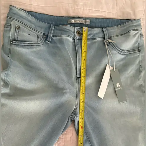 TRACTR Lt Blue Denim Cropped Cuffed Box Jeans Womens Mid