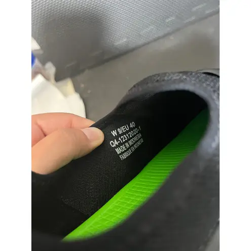 Oofos OOmg Eezee Womens 9 Shoes Black Fabric Slip on Low Top Comfort Sneakers