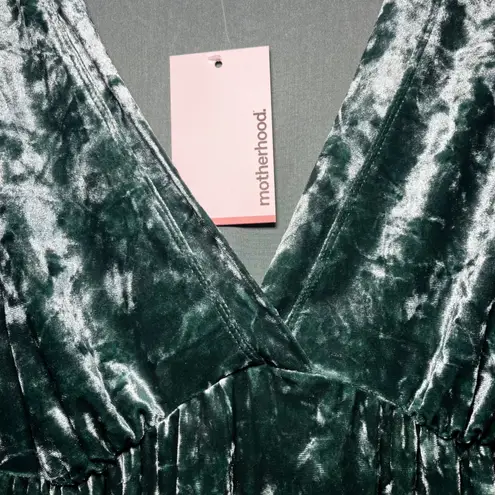 Motherhood Maternity NWT Crushed Velvet Empire Waist Dress Green 3/4 Sleeve SZ M