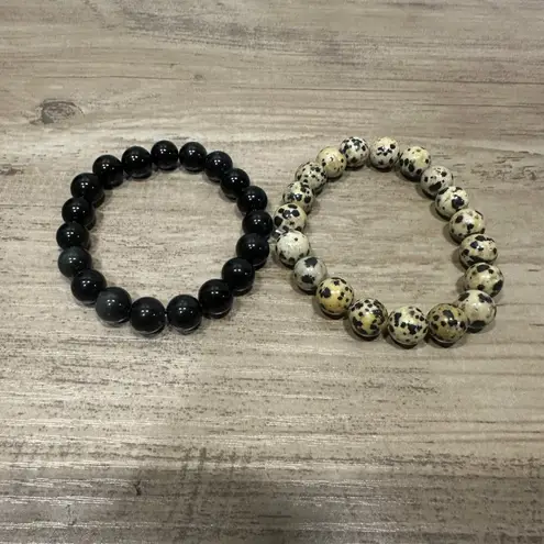 EUC Beaded Bracelet Set Black & Tan with Gift Box