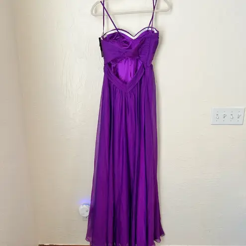 La Femme NWT  strapless sweetheart electric purple gown prom dress size 2