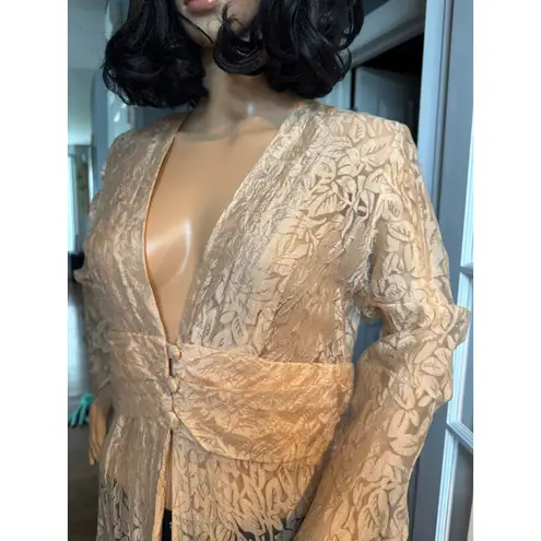 Vintage 1960s French Lace Gown Robe • Centre National du Costume medium