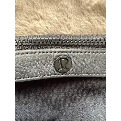Lululemon Travel Easy Kit Black Unisex OS Medium Cosmetic Bag