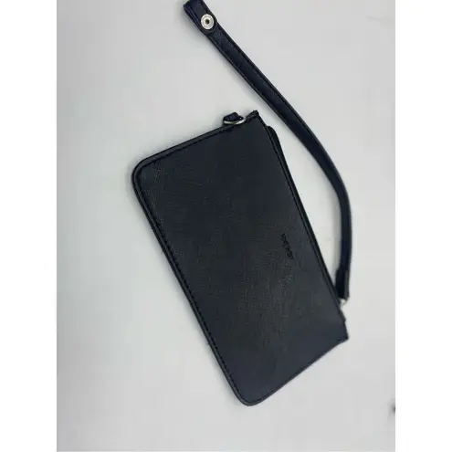 Nine West  black pouch snap on