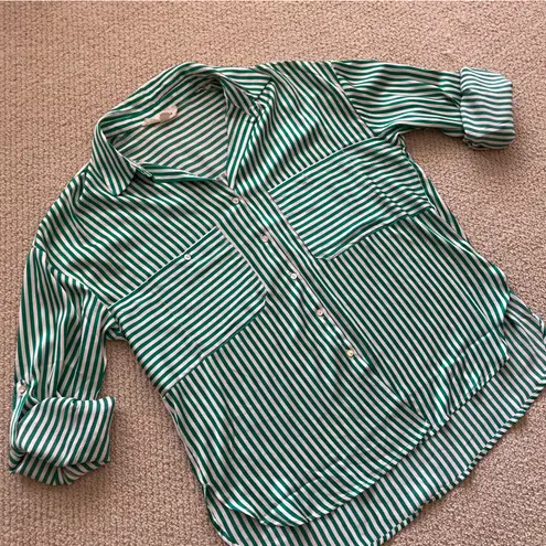 Vine & Love Striped Oversized Button Down Blouse Shirt Top Size Small Silky EUC