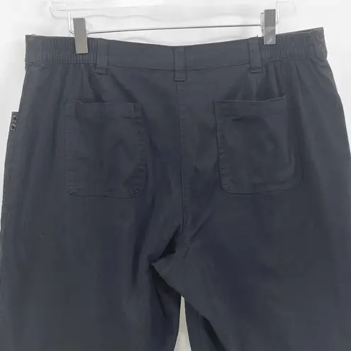 Karen Scott Black Straight Fit Tailored Chino Short