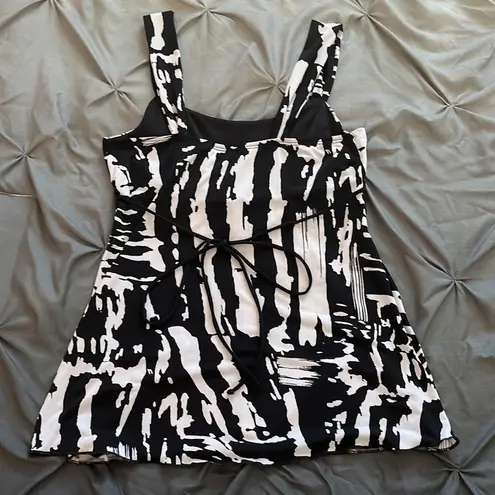 Iz Byer  California Black White Print Buckle Tank Top Tie Back Blouse