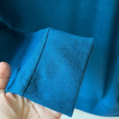 Eastern Mountain Sports Sz L Teal Stretch V Neck Blouse Sweater Fleece Pullover