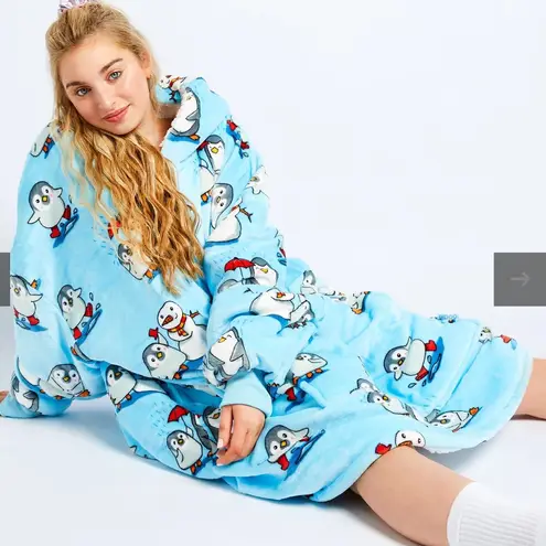 Oodie Original Cozy Blue Penguin Hoodie Blanket size /age 14 and up