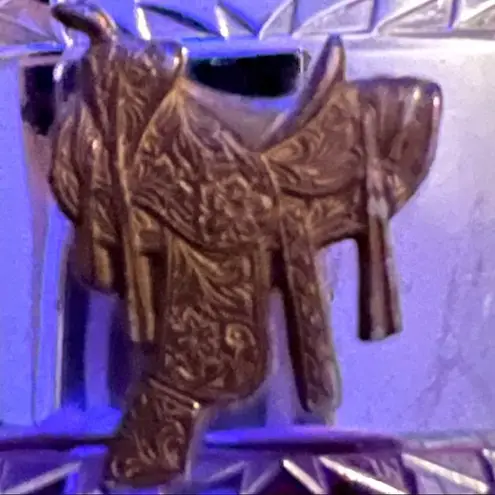 Cowgirl belt! Camel colored belt with silver buckle with saddle design! Brown - Image 2