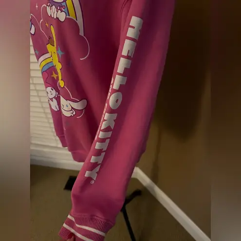 Sanrio Hello Kitty and Friends Woman’s Pink Sweatshirt Size Medium