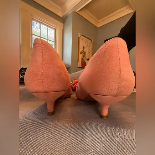 Journee Collection Journee Orana Kitten Heel Pump with Bows in Coral Sz 9