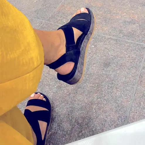 Bernardo Suede Black Sandals, 7.5