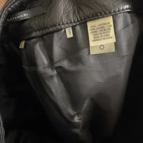 Elie Tahari black soft leather straight leg pants size US 2