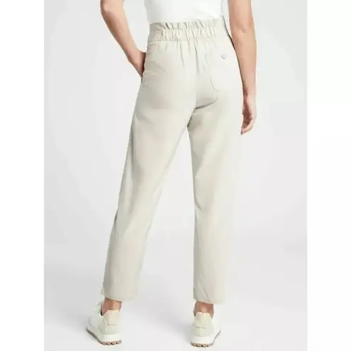 Athleta  Skyline Pant II Light Khaki Cream Paperbag Waist Lightweight Pants Sz 4