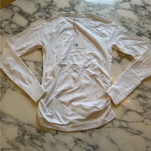 Quince NWT Seamless Ruched Long Sleeve Top White Stretch Active Thumb Holes S