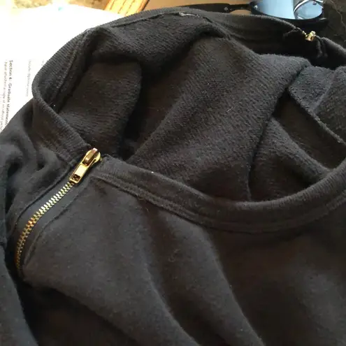 Super Cute Long Zipper Sleeve Simple Black Top Size M