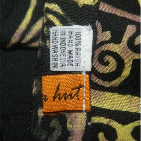 Aloha Hut Hawaii Women’s Beach Wrap Shawl Scarf Black Fringe Hibiscus Flowers