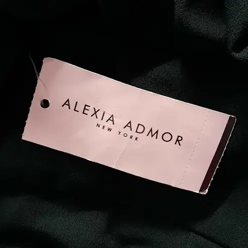 Alexia Admor Jumpsuit Womens Size Extra Small XS Green V-Neck Ankle Cropped - Image 7