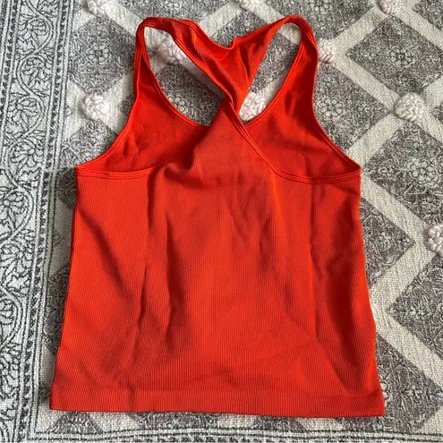 Sweaty Betty  Seamless Twist Back Tank Top In Resort Red