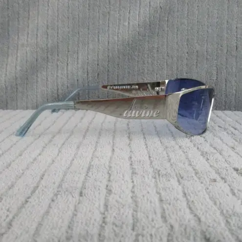 New Divine Eyewear Flirt Chrome/Blue Gradient Sunglasses Women's NWT Silver