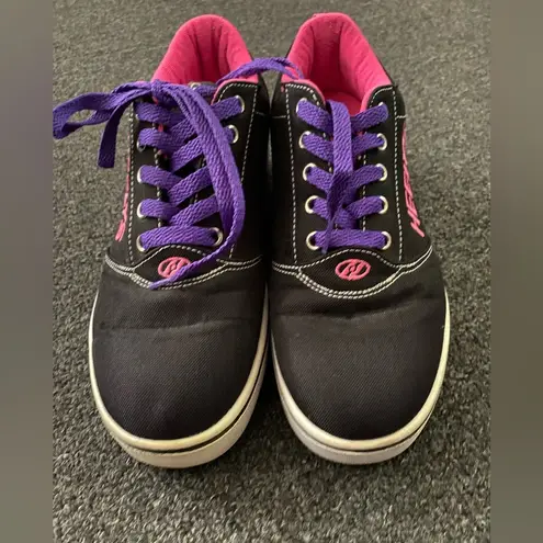 Heelys shoes size 7