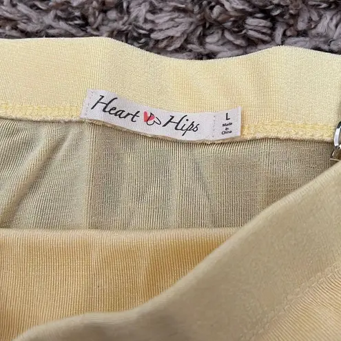 Heart & Hips Pastel Yellow Chain Strap Tank Top