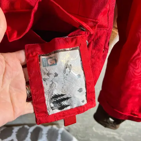 Burton Red Ski Jacket with Hood and Relaxed Fit