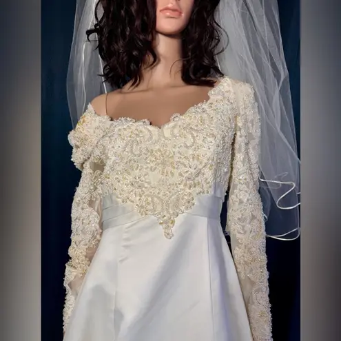Alfred Angelo Ivory Off-Shoulder Wedding Dress with Gold Embroidery + Veil & Bouquet