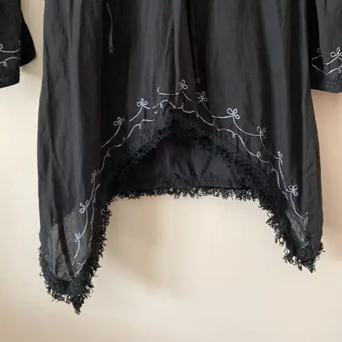 Charming Charlie  V-neck BoHo tunic blouse top black embroidered crochet Medium