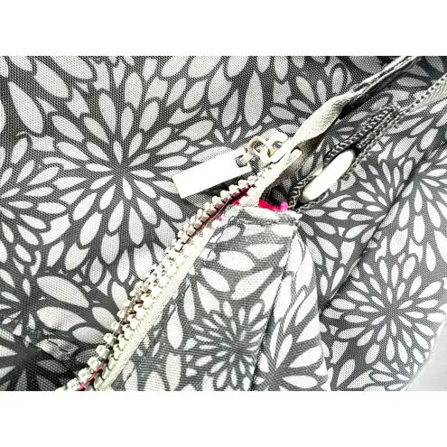 Baggallini Criss Cross crossbody bag Midnight Blossom Purse Medium Size Nylon