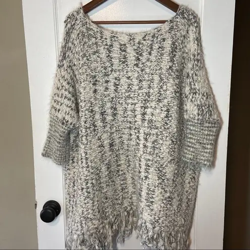 Umgee  Fringe Poncho Knit Shrug White Gray S/M