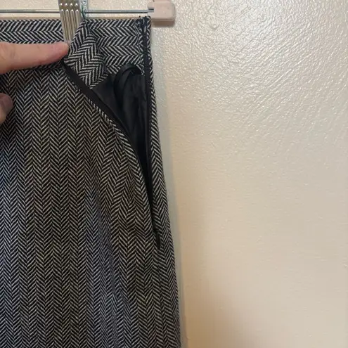 Gap ‎ Women's Skirt Mini Wool Blend Lined Herringbone Black White Size 4