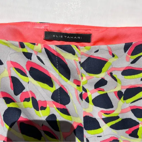 Elie Tahari • neon modern leopard crop•Sz 8