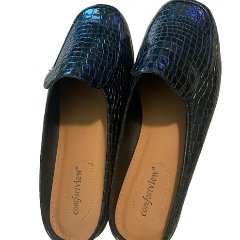 Comfortview Ladies  Slip On Shoes Size 9WW Navy Blue