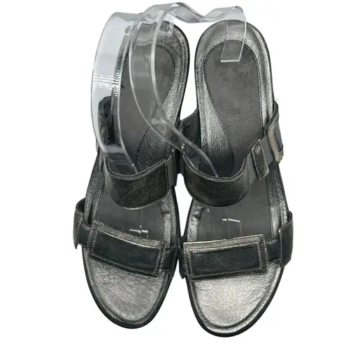 Naot Wedge Sandals Womens 9 Metallic Gray Patent Leather Slip On Comfort Resort