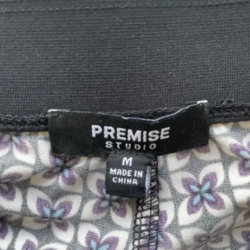 Premise Studio Womens M Wide Leg Pull-On Lounge Pants 31" Inseam Long Tile Print