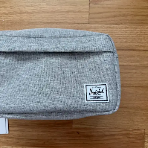 Herschel Supply Company NEW Herschel Supply Co Chapter Travel Bag 5L in Light Gray Crosshatch