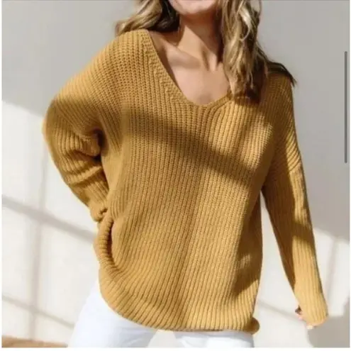 Jenni Kayne Fisherman Organic Cotton V Neck Knit Sweater in Mustard Size Medium
