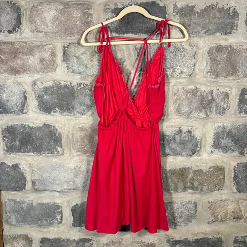 LuLus Red Embroidered V