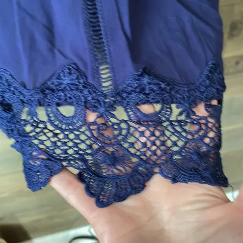 Monoreno EUC navy Boho style lace blouse