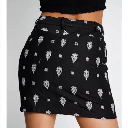 Love Riche Black & white Jean Skirt by new